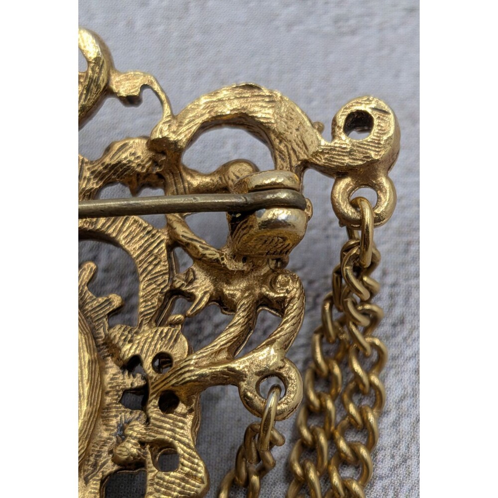 Florenza Brooch Black Cabochon Drape Chain Gold Tone Filigree 2.5in Signed Pin - Picture 14 of 16